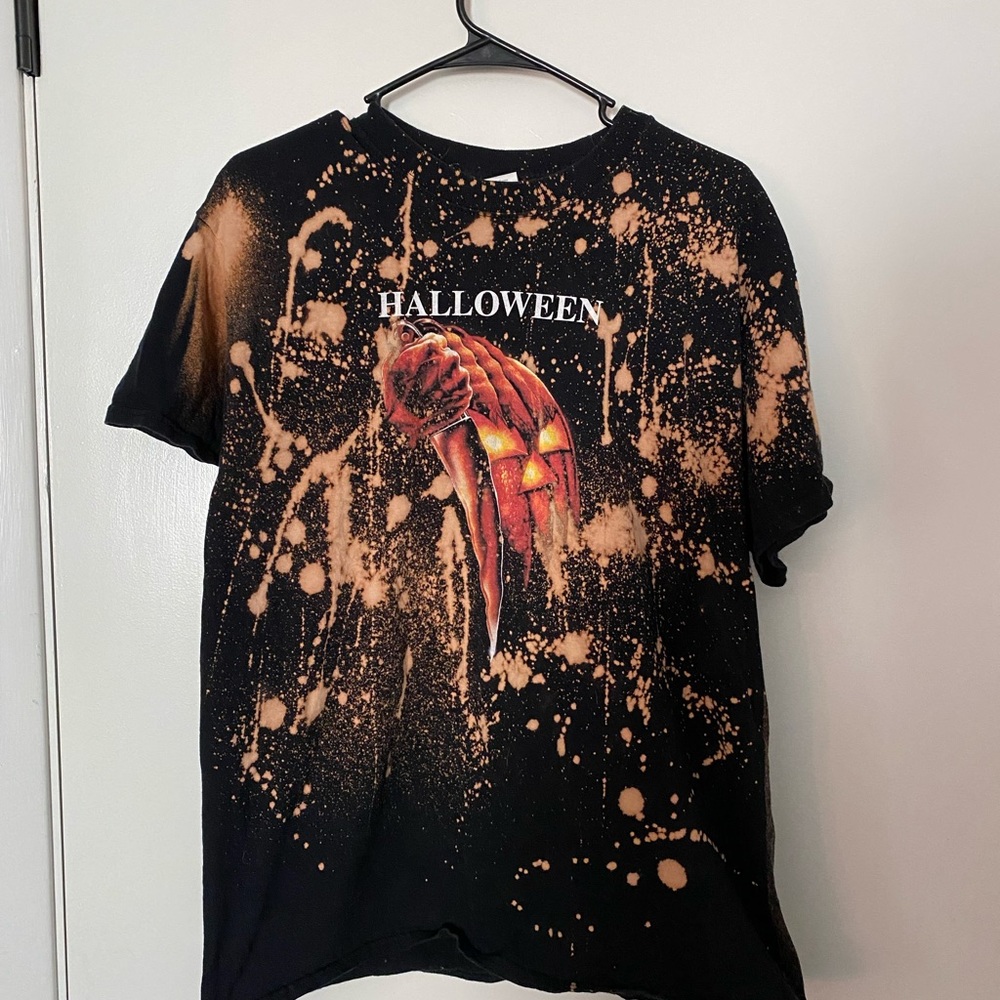CUSTOMIZED HALLOWEEN TEE LARGE